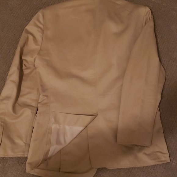 Banana Republic (42R) Tailored Fit - Picture 4 of 8